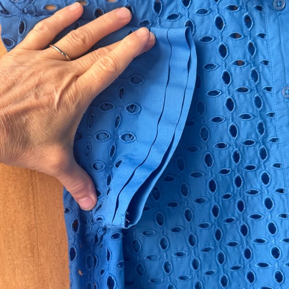 BENETTON Cobalt Blue Button-Front Eyelet Blouse (Size Small). 100% Iconic. - Picture 4 of 11